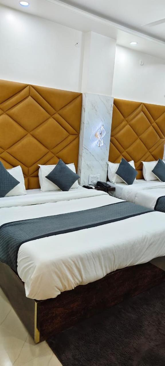 Hotel Maharaja Palace 사와이 마도푸르 외부 사진